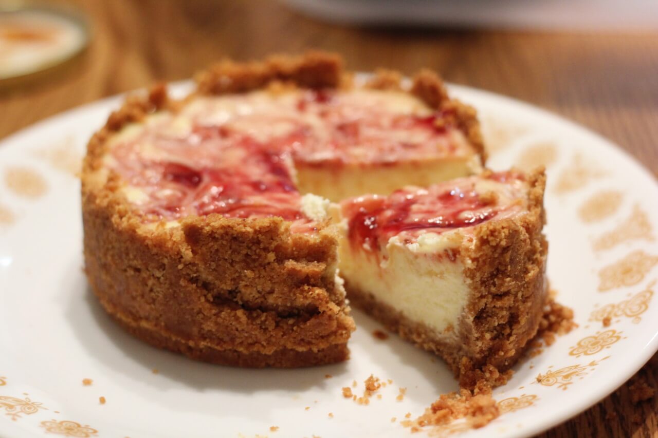 Strawberry Swirl Mini Cheesecake @ bestwithchocolate.com