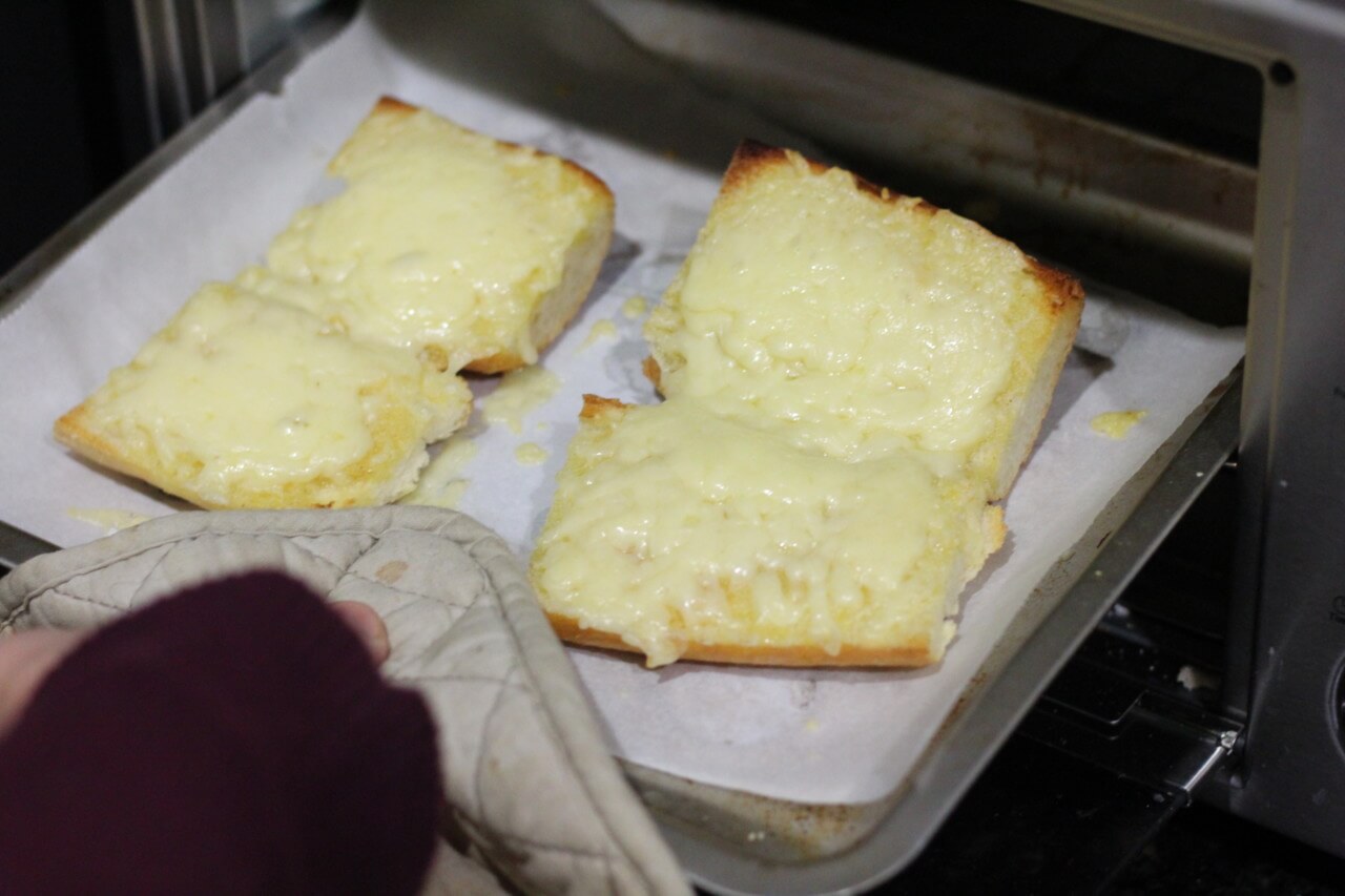 Cheesy Garlic Bread for Steak Decadence Sandwich @ bestwithchocolate.com