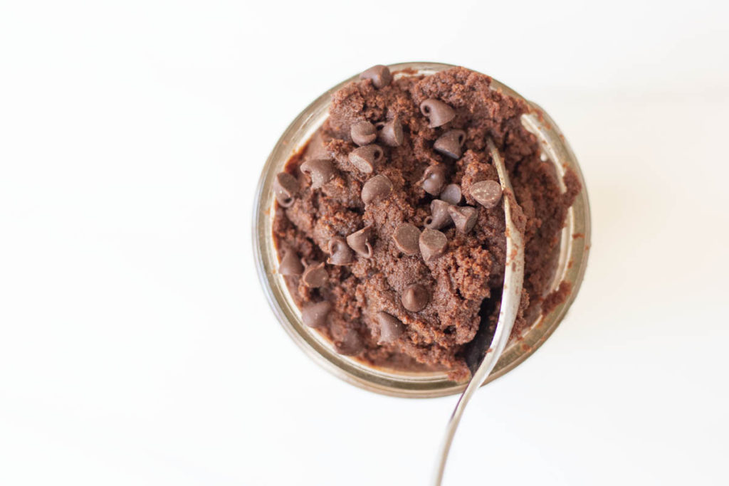 edible brownie batter with chocolate chips