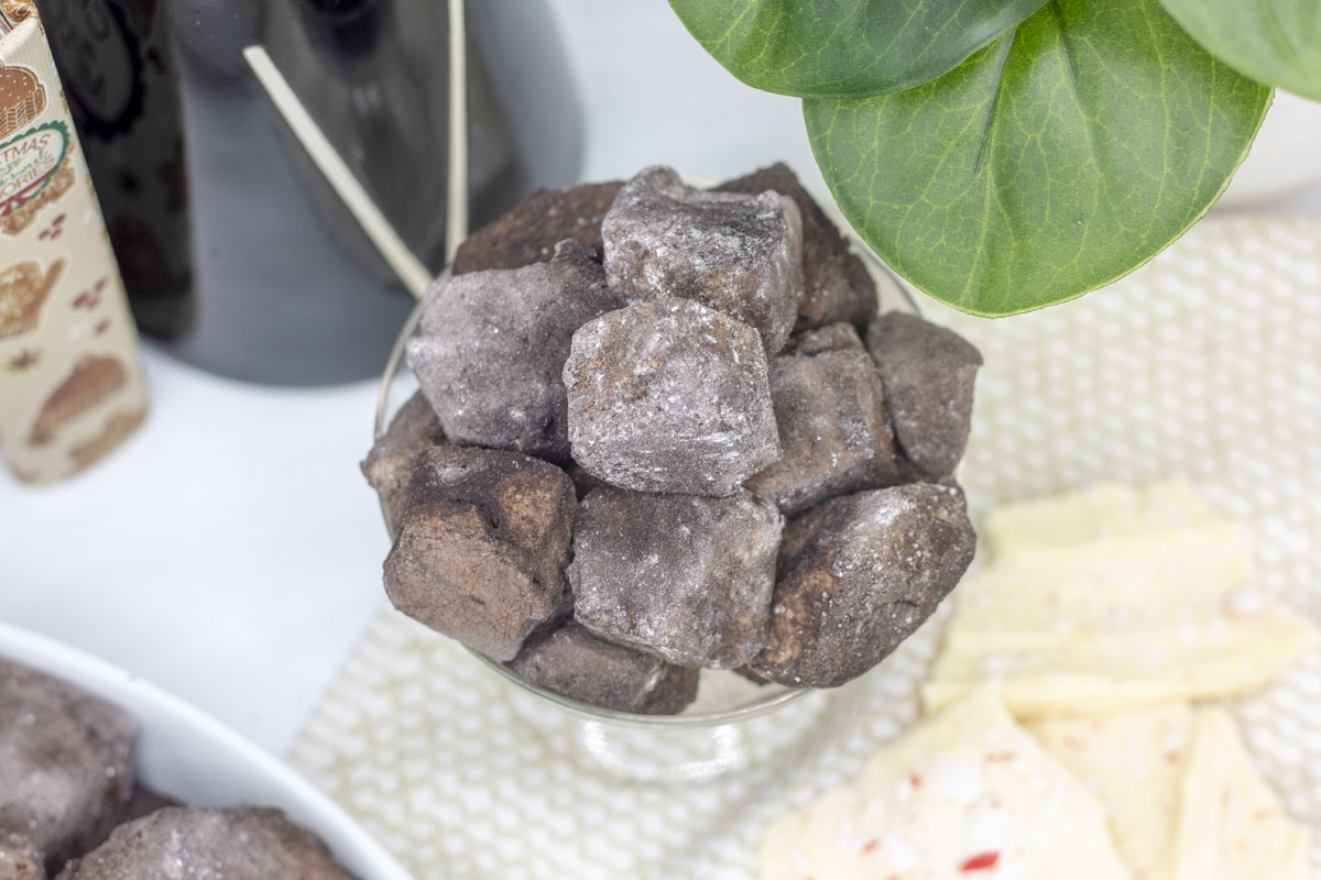 Mexican hot chocolate marshmallow "coals"