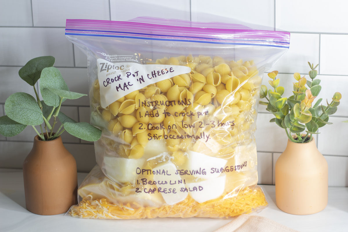 mac n cheese packed into a ziplock bag for a new momma meal