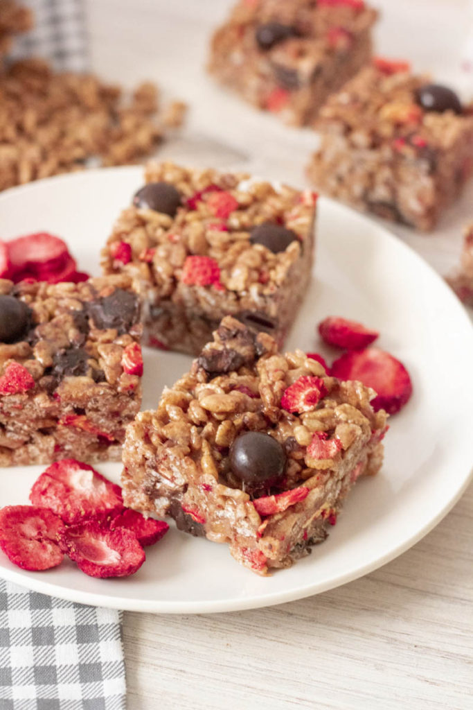 Rice Krispies treats stuffed with dehydrated strawberries and chocolate pearls