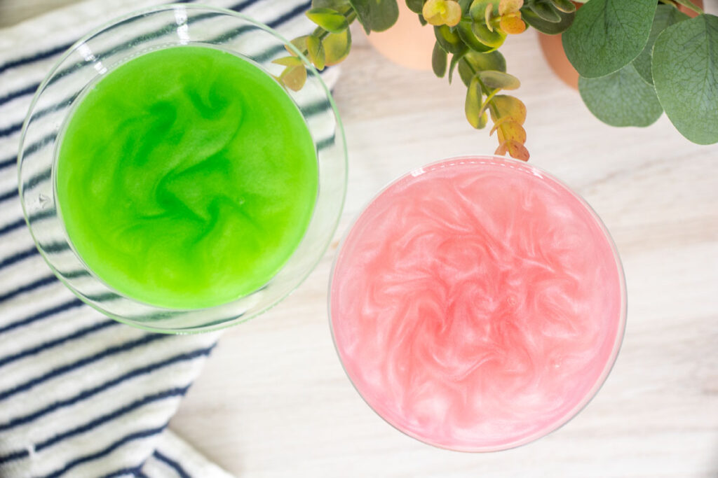 Wicked cocktails; sweet pink for glinda and sour green for elphie